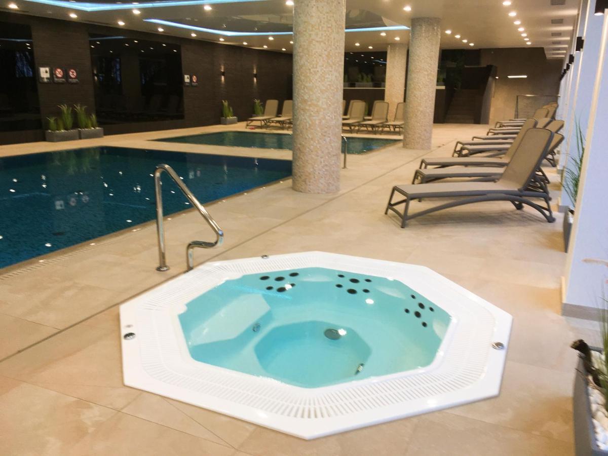 Nadmorskie Tarasy Park I Morze Apartment Kolobrzeg